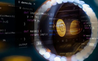 新泰 api php源码,下载的php源码怎么运行呢？